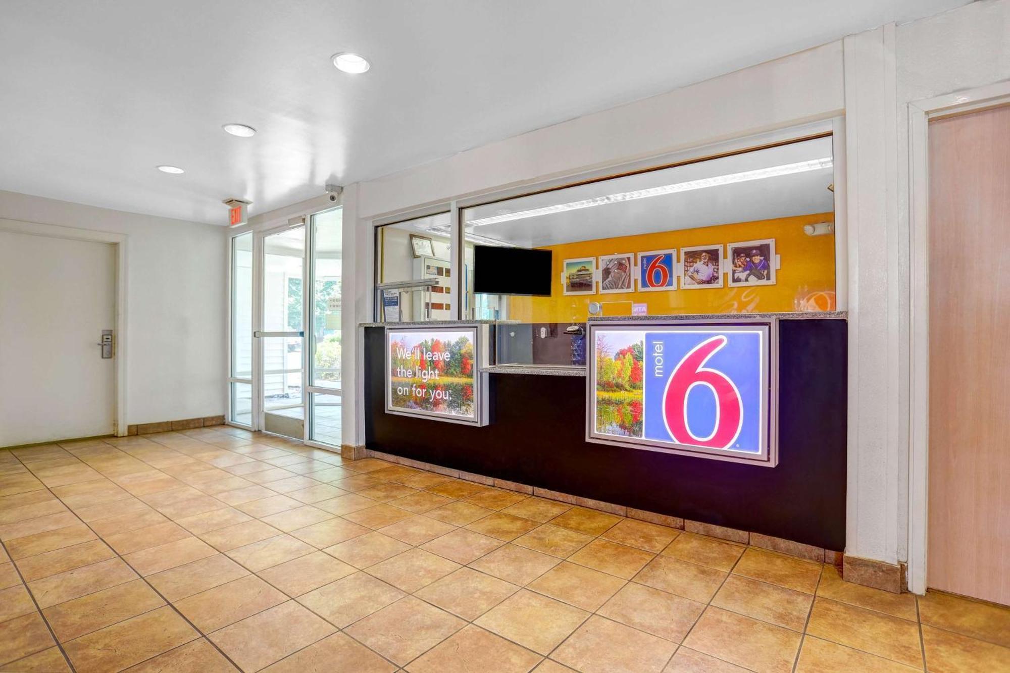 Motel 6-Raleigh, Nc - North Exterior photo