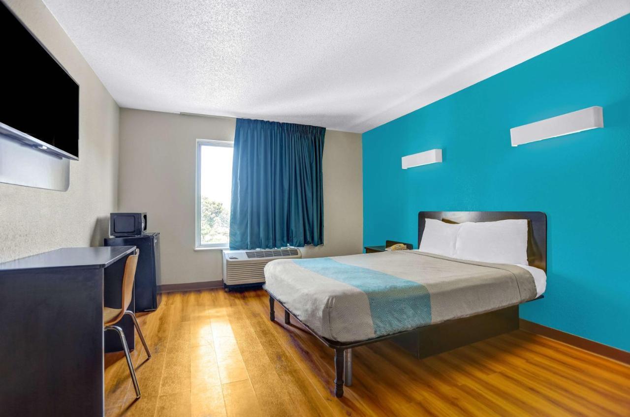 Motel 6-Raleigh, Nc - North Exterior photo