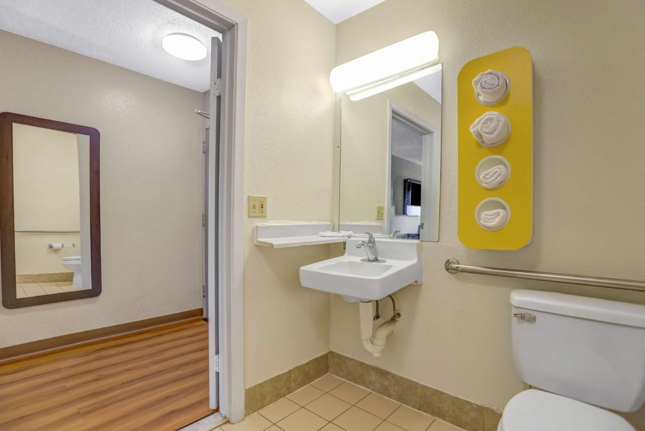 Motel 6-Raleigh, Nc - North Exterior photo